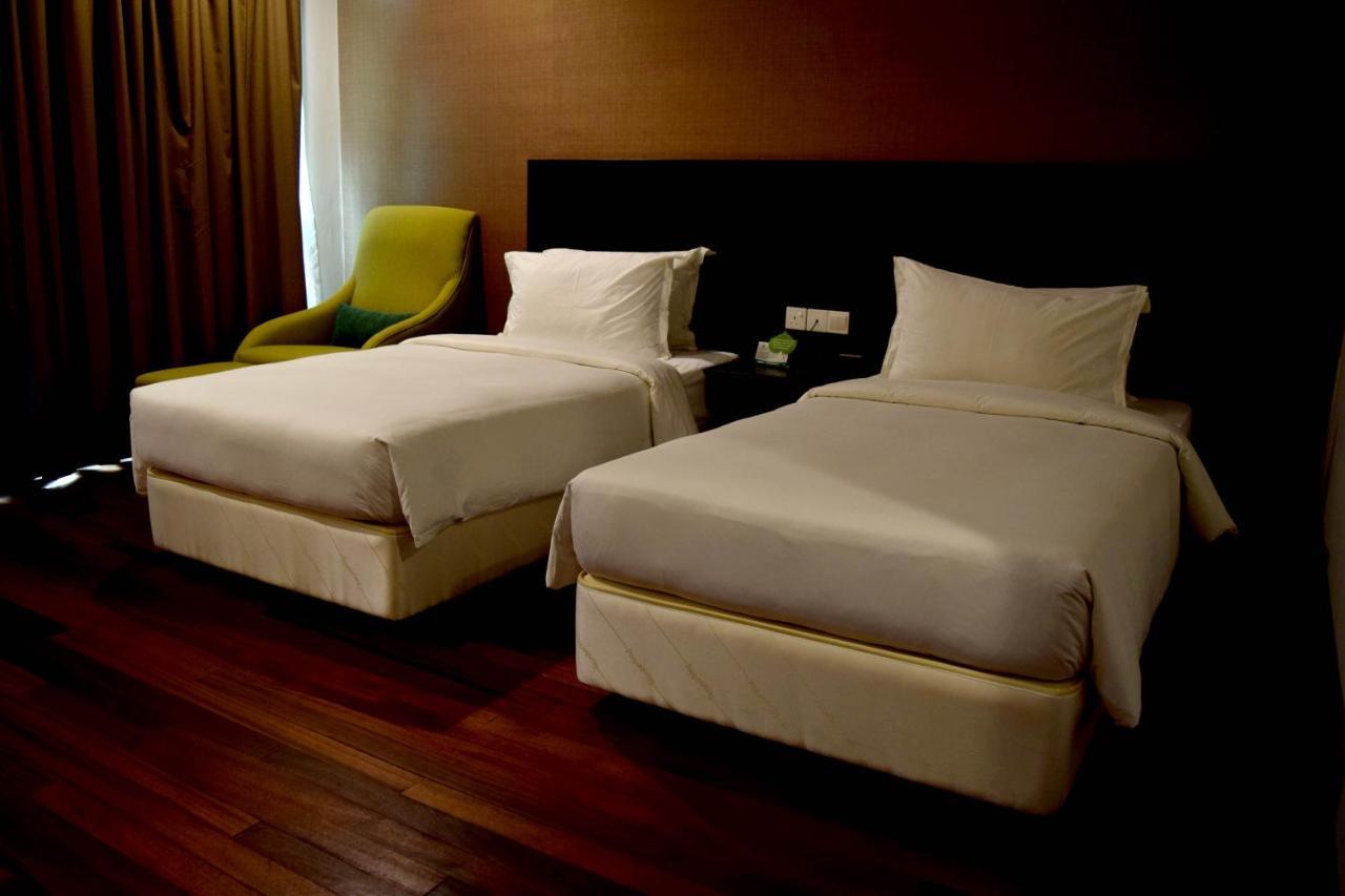 Lazenda Hotel Labuan Exterior photo