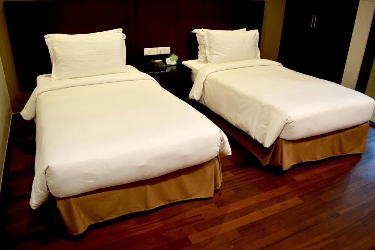 Lazenda Hotel Labuan Exterior photo