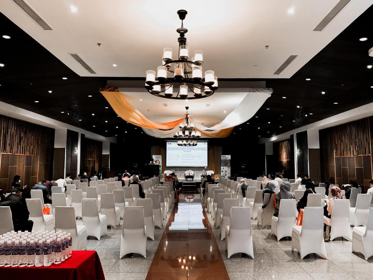 Lazenda Hotel Labuan Exterior photo